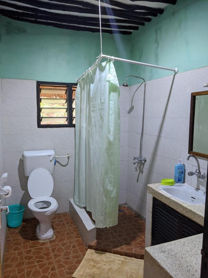 Malaika Holiday Villas Diani Beach Exterior photo